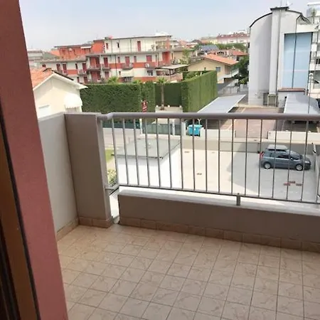 Apartment Ipanema Il Mare A Due Passi Da Colla Lido di Jesolo